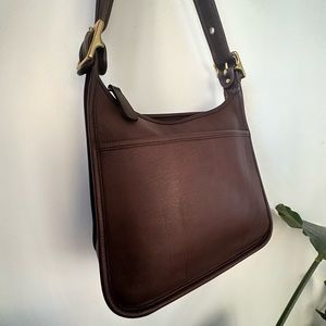 Vintage Coach Mahogany 9966